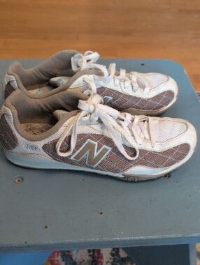 New Balance 442 Women's Sneakers Size 6.5B